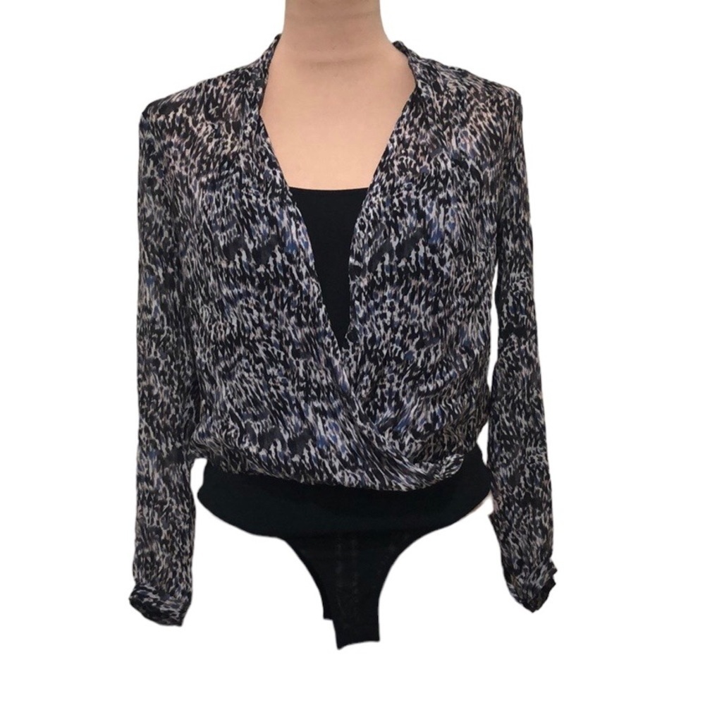 AllSaints Mara Bodysuit Blouse Size Small White Black Blue Leopard Print